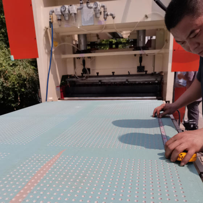 अच्छी कीमत पूर्ण स्वचालित पंच होल प्लेट मशीन शीट वेध मशीन ऑनलाइन