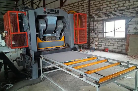 जिप्सम सीलिंग टाइल जिप्सम बोर्ड पंचिंग मशीन ड्रिलिंग मशीन की वेध मशीन