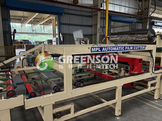 अच्छी कीमत पीवीसी जिप्सम बोर्ड लैमिनेटिंग मशीन, 1300 मिमी प्रभावी लैमिनेटिंग चौड़ाई के साथ, 15 मीटर/मिनट की गति, और जिप्सम सीलिंग टाइल उत्पादन के लिए 2-6 मिलियन वर्ग मीटर क्षमता ऑनलाइन