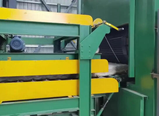 अच्छी कीमत पीएलसी नियंत्रित रॉक वॉल उत्पादन लाइन 80-200kg/m3 बेसाल्ट वॉल बोर्ड के लिए उच्च तापमान कठोरता के साथ ऑनलाइन