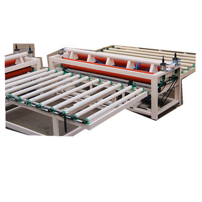 अर्ध - स्वचालित सजावटी पीवीसी फिल्म टुकड़े टुकड़े बोर्ड मशीन 380V सीई आईएसओ स्वीकृत